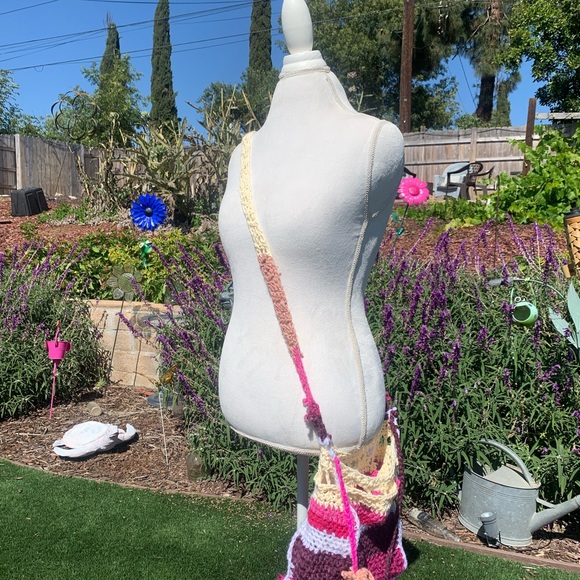 CUSTOM!!!! Message me for custom designs!! Chrocet pieces and patterns!!!! - Picture 6 of 10